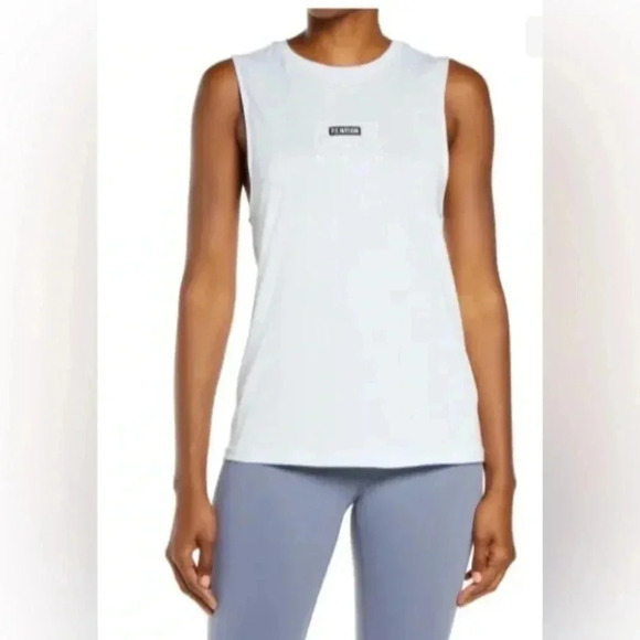 New $75 P.E. NATION light Blue Logo Twist Serve Sleeveless Tank Top Shirt Medium - Picture 1 of 4